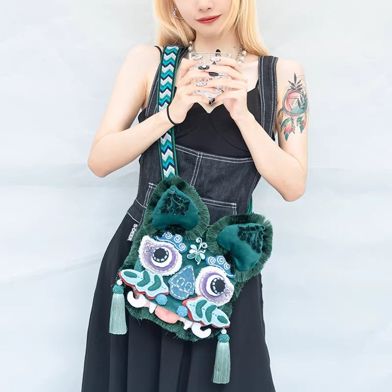 National trend series tiger head couple crossbody bag handmade mobile phone bag Awakening Lion